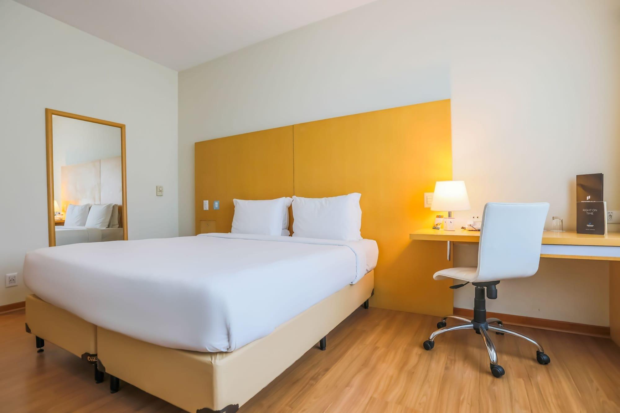 Hotel Pestana Curitiba Extérieur photo