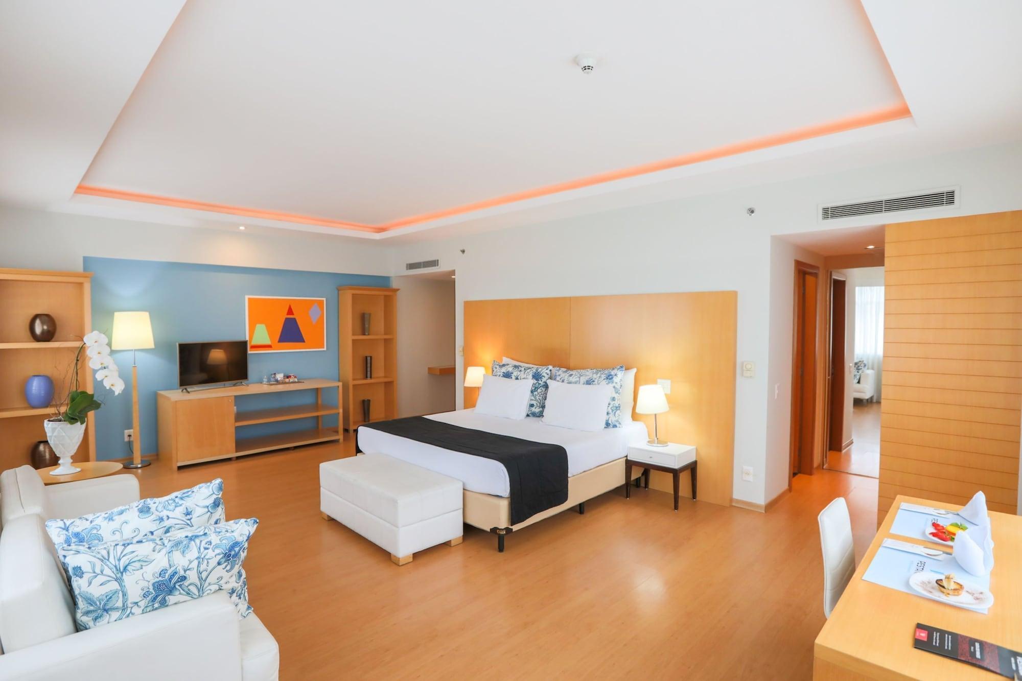 Hotel Pestana Curitiba Extérieur photo
