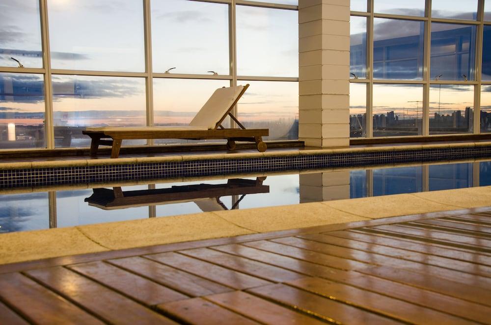 Hotel Pestana Curitiba Extérieur photo