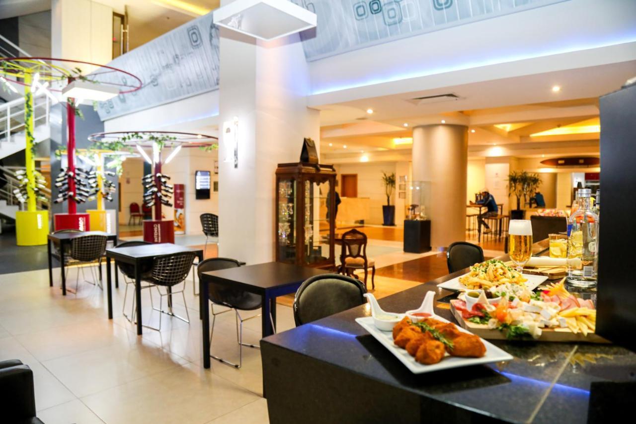 Hotel Pestana Curitiba Extérieur photo