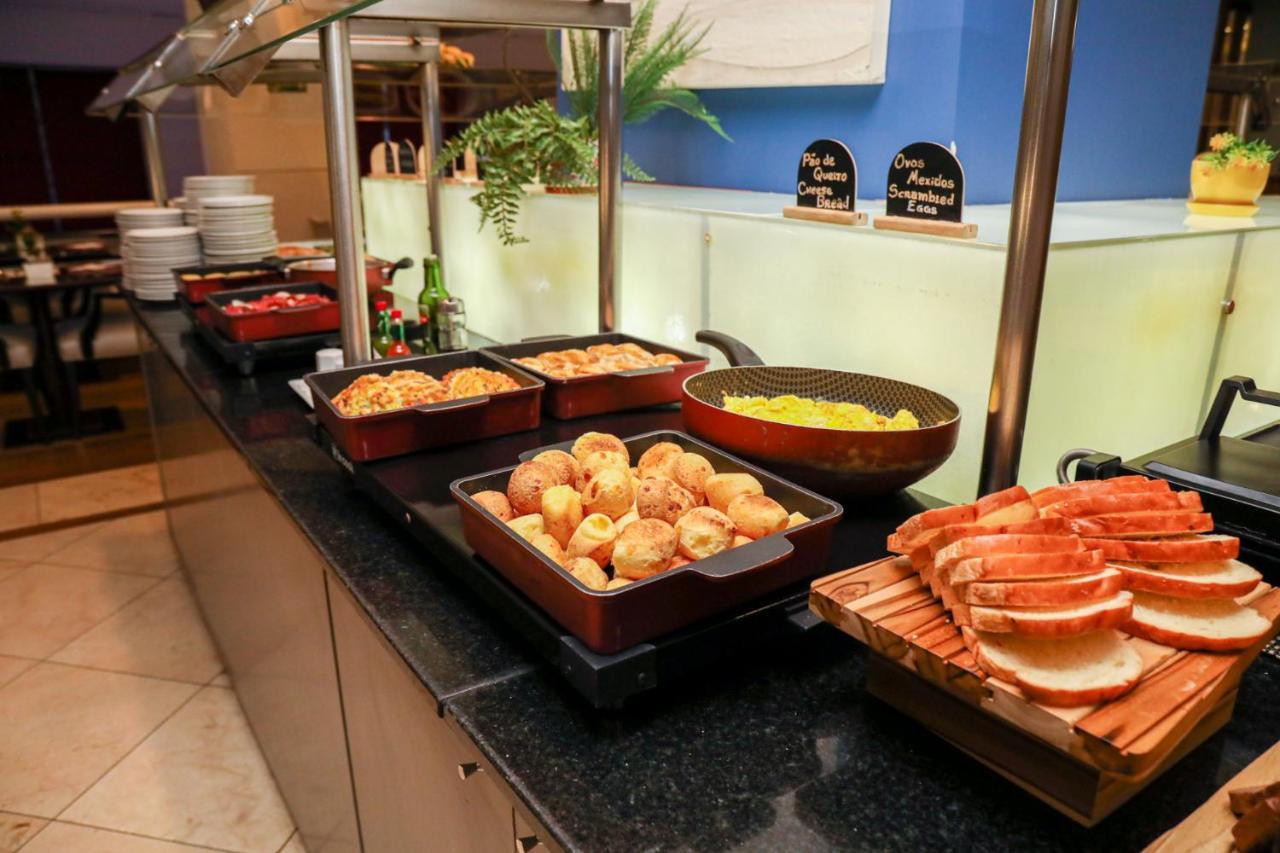 Hotel Pestana Curitiba Extérieur photo