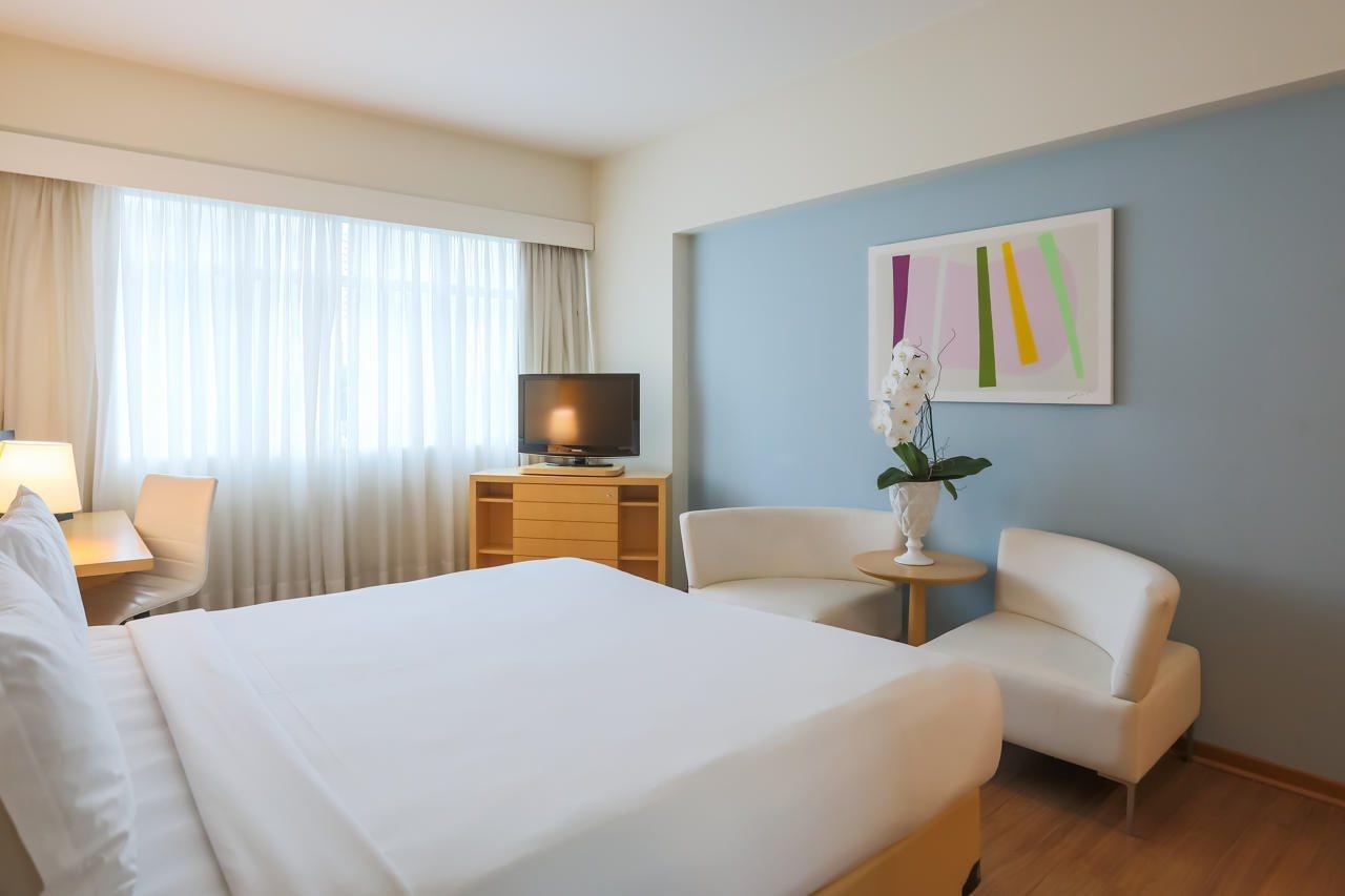 Hotel Pestana Curitiba Extérieur photo